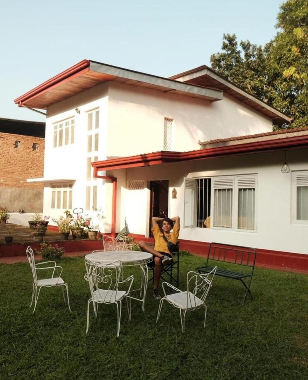 No 06 Veediya Bandara Lane Bahirawakanda Kandy Kültér fotó